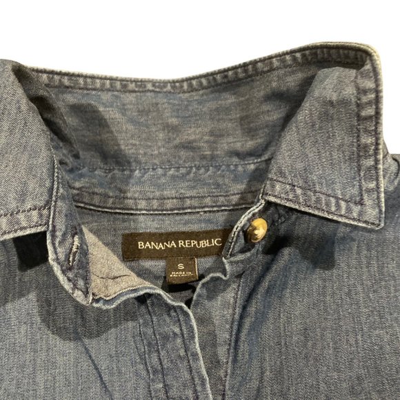 Banana Republic Blue Button-Down Denim Top, Size Small - Picture 3 of 13